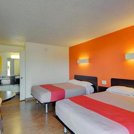 Economy Hotel Plus Oklahoma City Eksteriør billede