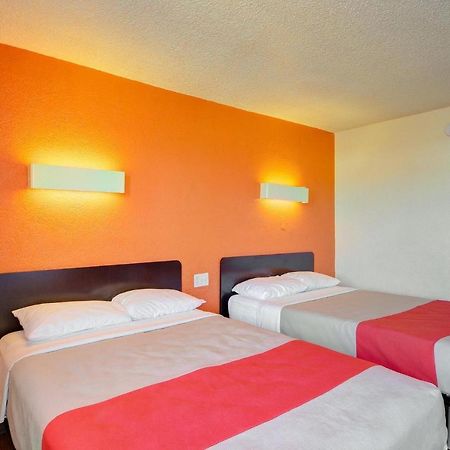 Economy Hotel Plus Oklahoma City Eksteriør billede